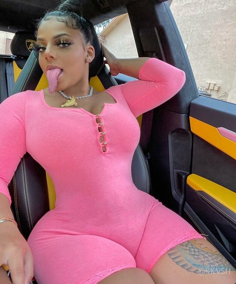 Nagie wyciekłe zdjęcie OnlyFans od Long Tongue Fetish