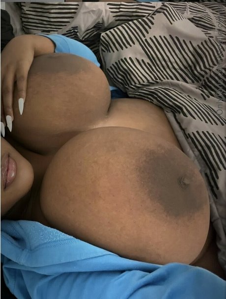Nagie wyciekłe zdjęcie OnlyFans od Jenellelolitiaa