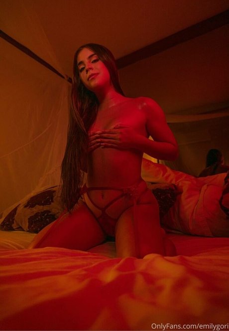 Nagie wyciekłe zdjęcie OnlyFans od Emily Gori