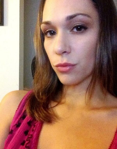 Nagie wyciekłe zdjęcie OnlyFans od Adrienneadora