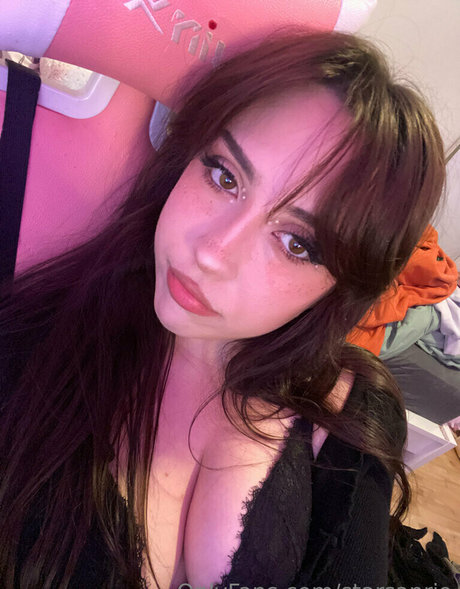 Nagie wyciekłe zdjęcie OnlyFans od Starsanrio