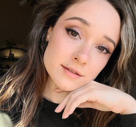 Nagie wyciekłe zdjęcie OnlyFans od Amykay Asmr