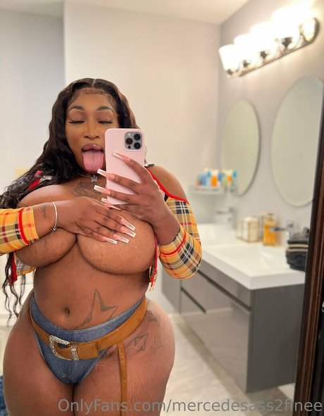 Nagie wyciekłe zdjęcie OnlyFans od Mercedesass2finee
