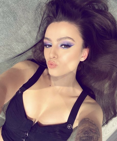 Nagie wyciekłe zdjęcie OnlyFans od Cher Lloyd