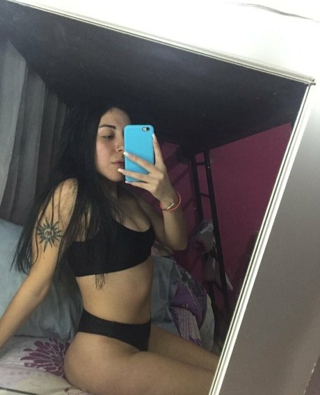 Nagie wyciekłe zdjęcie OnlyFans od Laraxxxb