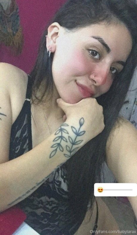 Laraxxxb