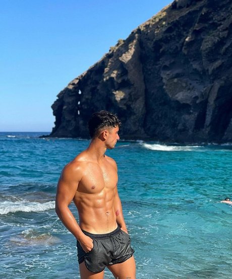 Nagie wyciekłe zdjęcie OnlyFans od Exoticboyfree