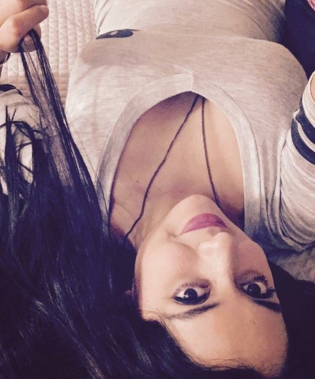 Nagie wyciekłe zdjęcie OnlyFans od Jezz Angeles