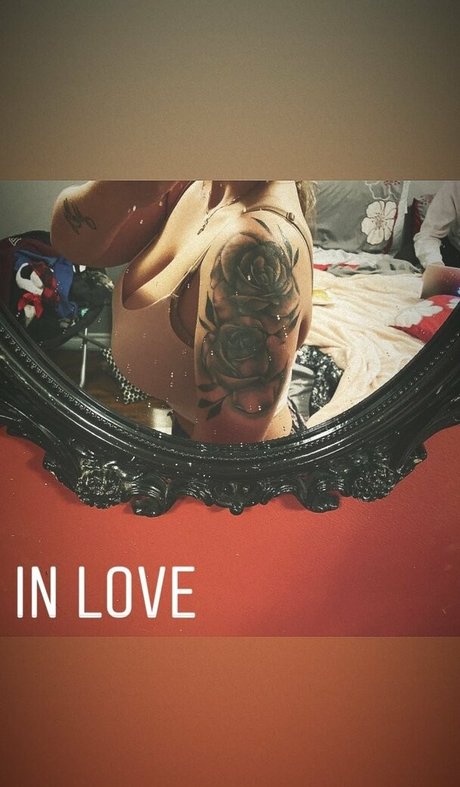 Nagie wyciekłe zdjęcie OnlyFans od Lilly Alcorn