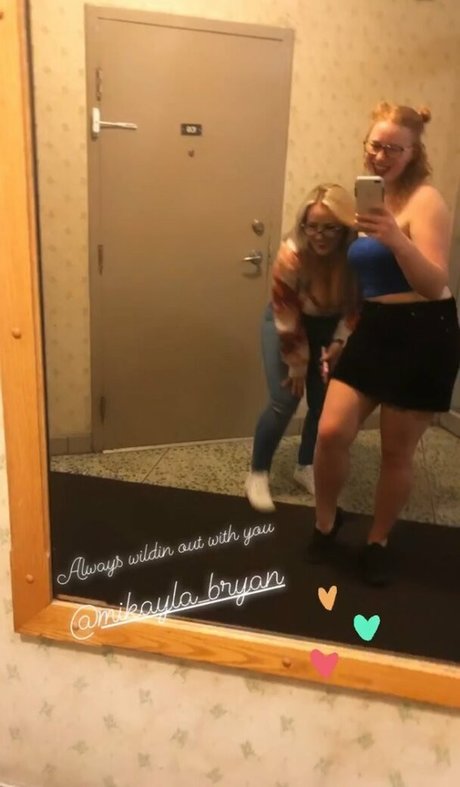 Nagie wyciekłe zdjęcie OnlyFans od Lilly Alcorn