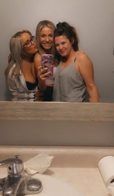 Nagie wyciekłe zdjęcie OnlyFans od Lilly Alcorn