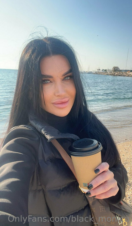 Black_monica