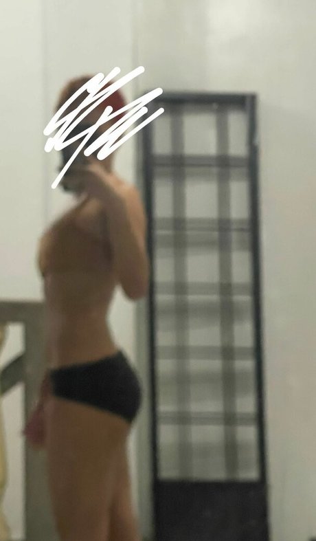 Nagie wyciekłe zdjęcie OnlyFans od Mika Daime
