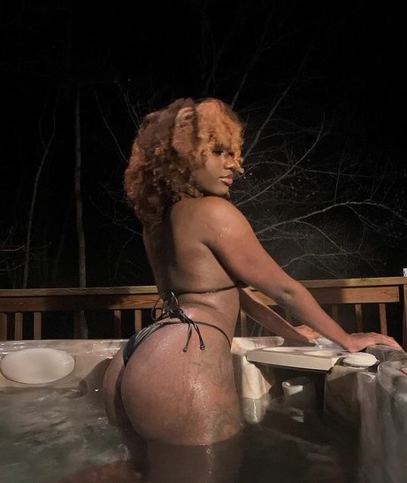 Nagie wyciekłe zdjęcie OnlyFans od Xorockyox7