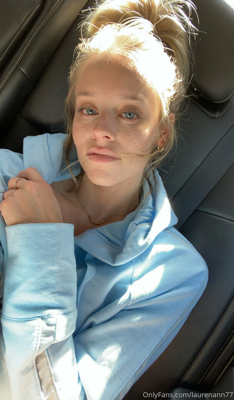Laurenann77