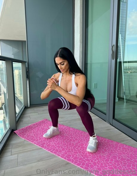 Nagie wyciekłe zdjęcie OnlyFans od Gymgoddessss