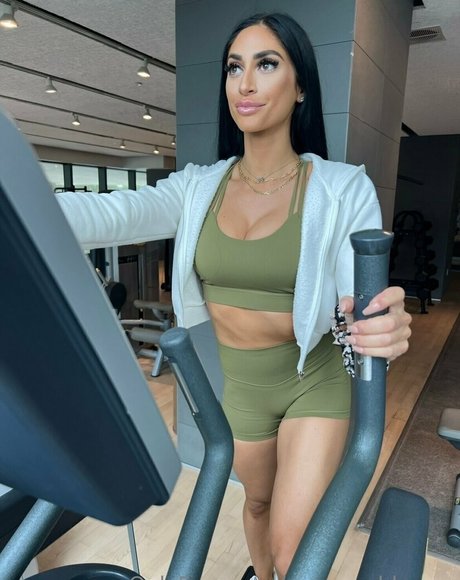 Nagie wyciekłe zdjęcie OnlyFans od Gymgoddessss