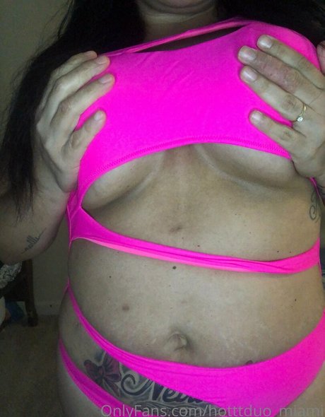 Nagie wyciekłe zdjęcie OnlyFans od Hotttduo1