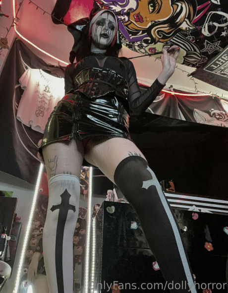 Nagie wyciekłe zdjęcie OnlyFans od Dollyhorror