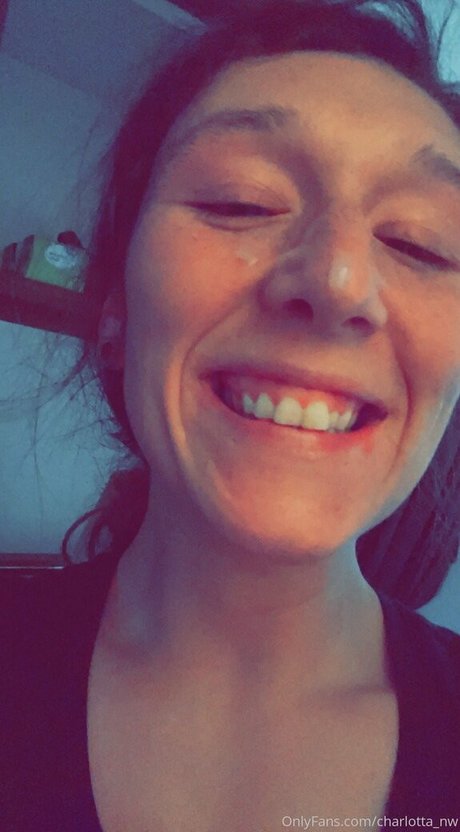 Nagie wyciekłe zdjęcie OnlyFans od Charlottanw