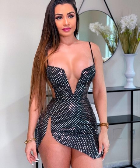 Nagie wyciekłe zdjęcie OnlyFans od Bella Araujo