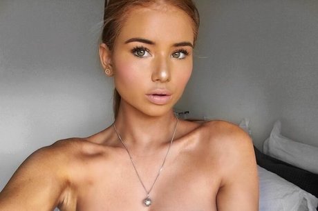 Nagie wyciekłe zdjęcie OnlyFans od Alyssa Randall