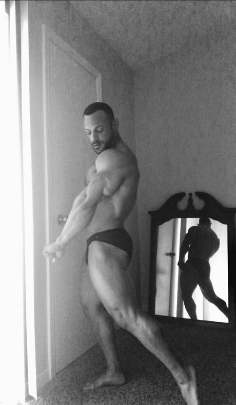 Nagie wyciekłe zdjęcie OnlyFans od Flexcash4