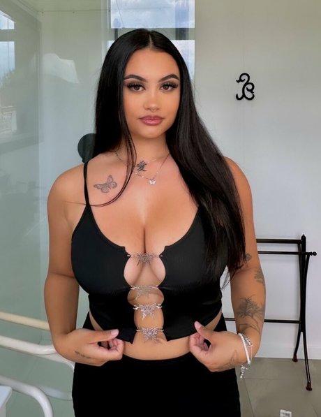 Taylaraywhite