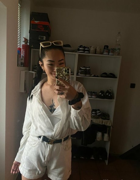 Nagie wyciekłe zdjęcie OnlyFans od Asianiina