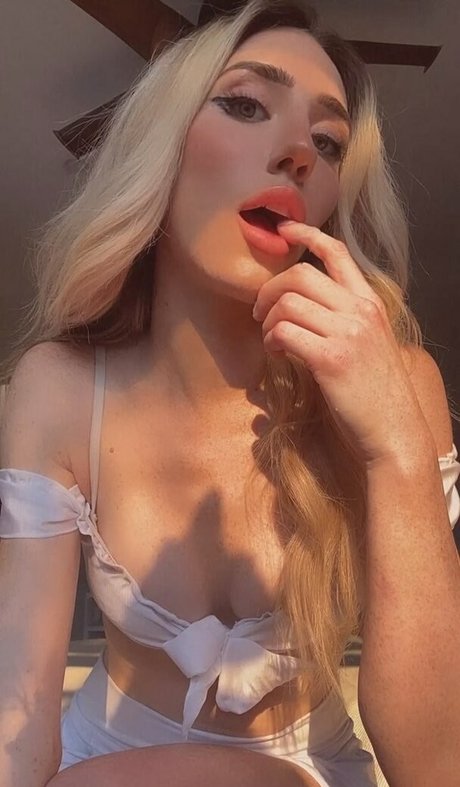 Skyler Grey