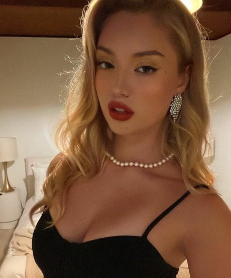 Bella Podaras