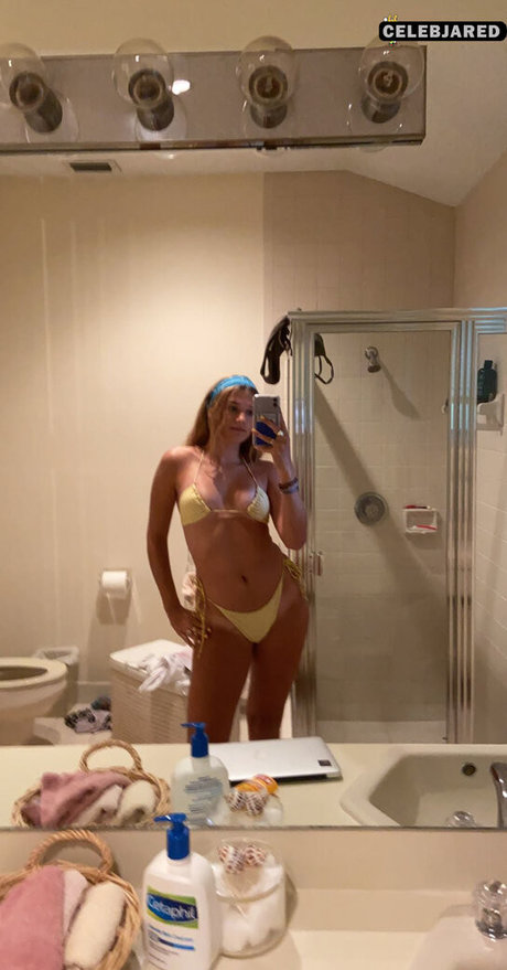 Samantha Lipstein