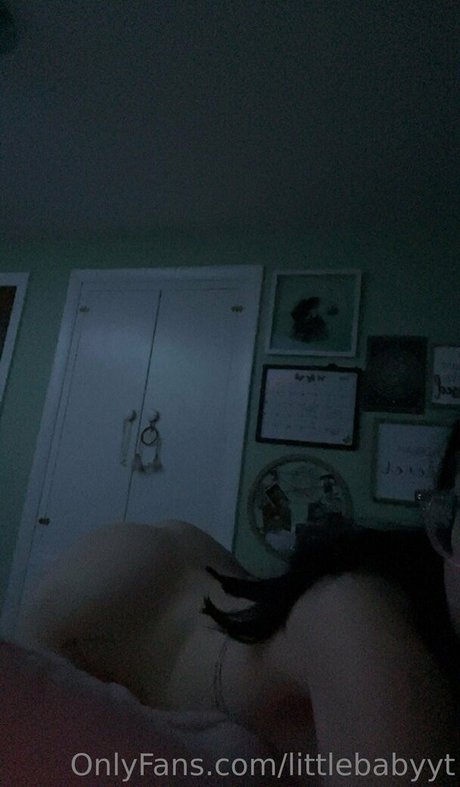 Nagie wyciekłe zdjęcie OnlyFans od Littlebabyyt