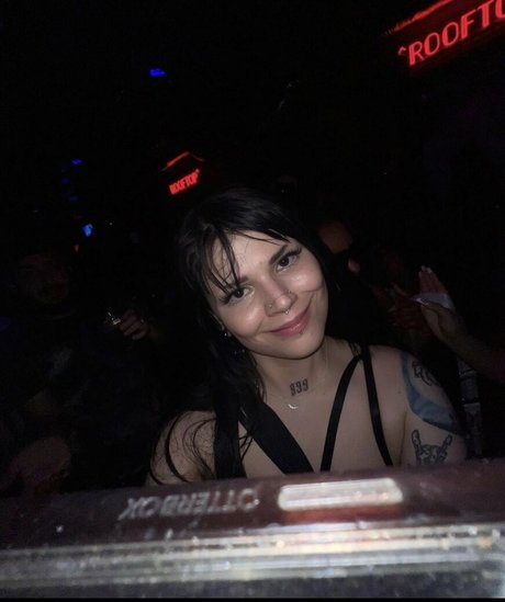 Nagie wyciekłe zdjęcie OnlyFans od Horrorwh0re