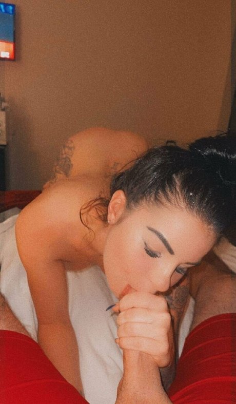 Nagie wyciekłe zdjęcie OnlyFans od Chelsea Nicholass