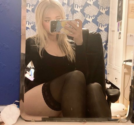 Nagie wyciekłe zdjęcie OnlyFans od Allykitti