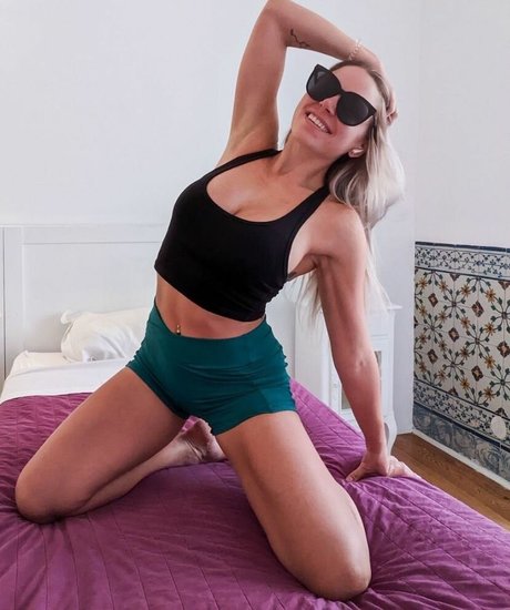 Nagie wyciekłe zdjęcie OnlyFans od Hot Yoga Babe