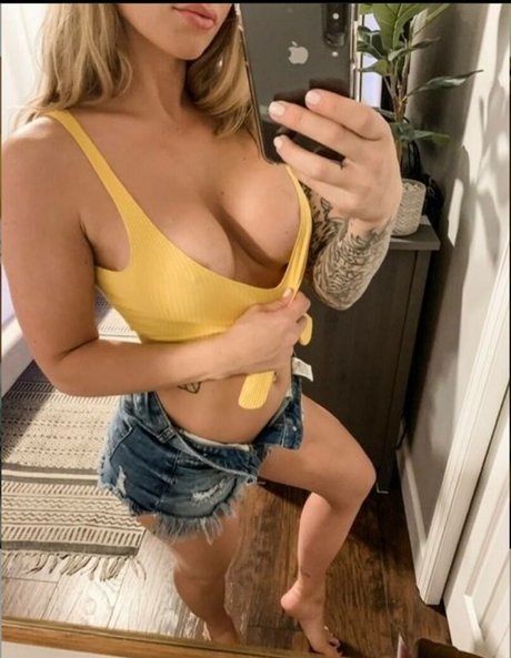 Nagie wyciekłe zdjęcie OnlyFans od Kayla Manthey