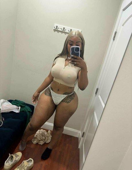 Nagie wyciekłe zdjęcie OnlyFans od Iwantjudyyy