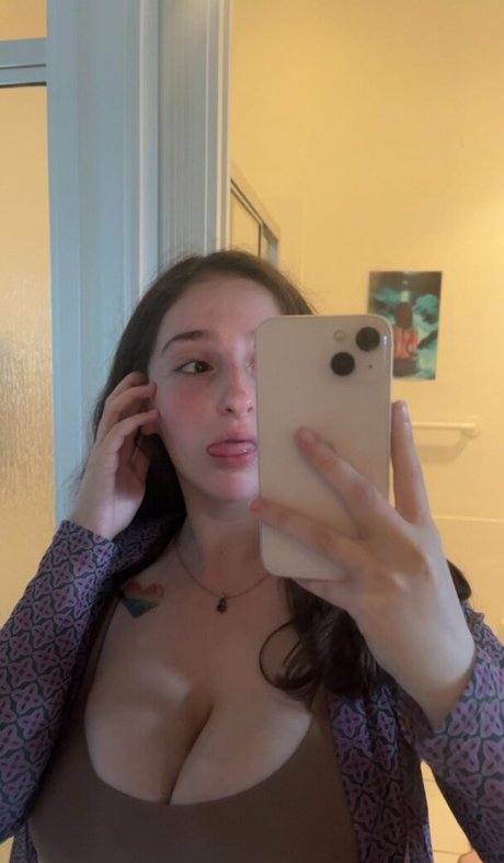 Nagie wyciekłe zdjęcie OnlyFans od Bustymor N
