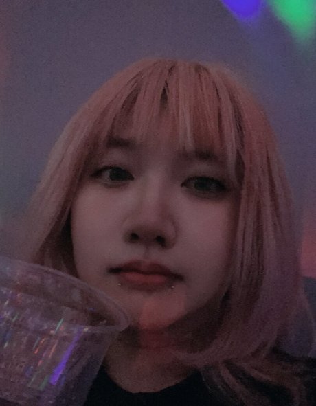 Nagie wyciekłe zdjęcie OnlyFans od Leynnercutie