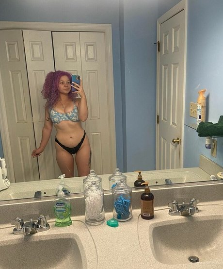 Nagie wyciekłe zdjęcie OnlyFans od Shirleycurly