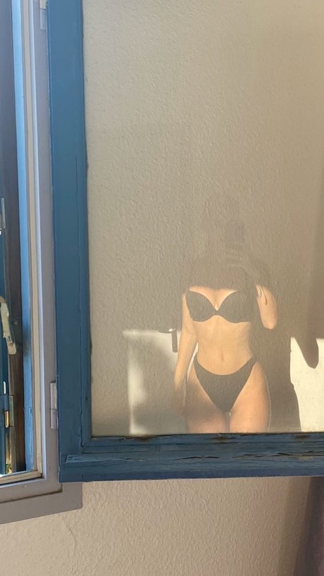 Nagie wyciekłe zdjęcie OnlyFans od Indy Mende