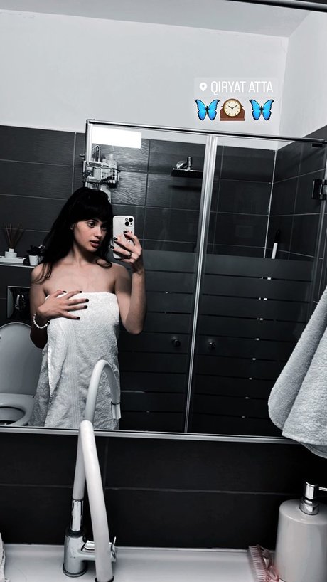 Nagie wyciekłe zdjęcie OnlyFans od Linoy Tavore