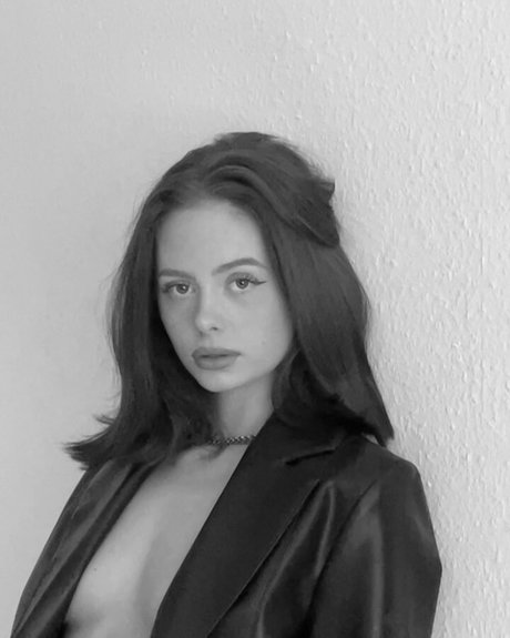 Nagie wyciekłe zdjęcie OnlyFans od Aja Viola