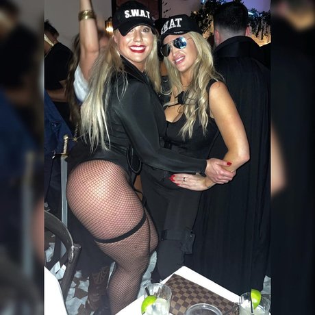 Nagie wyciekłe zdjęcie OnlyFans od Dr Colette Larsen