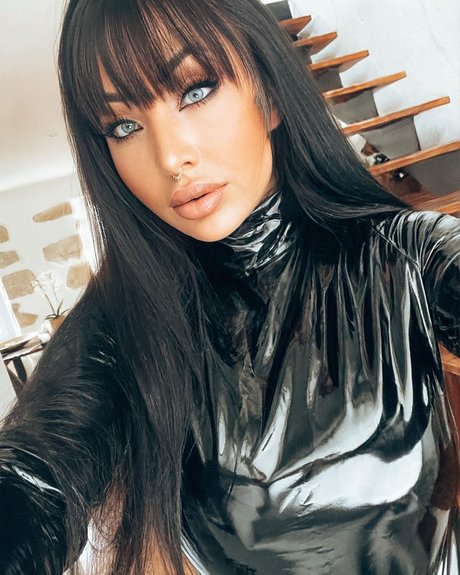 Nagie wyciekłe zdjęcie OnlyFans od Inkedfleur