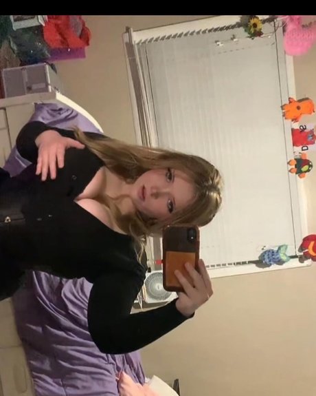 Nagie wyciekłe zdjęcie OnlyFans od Yours Truly