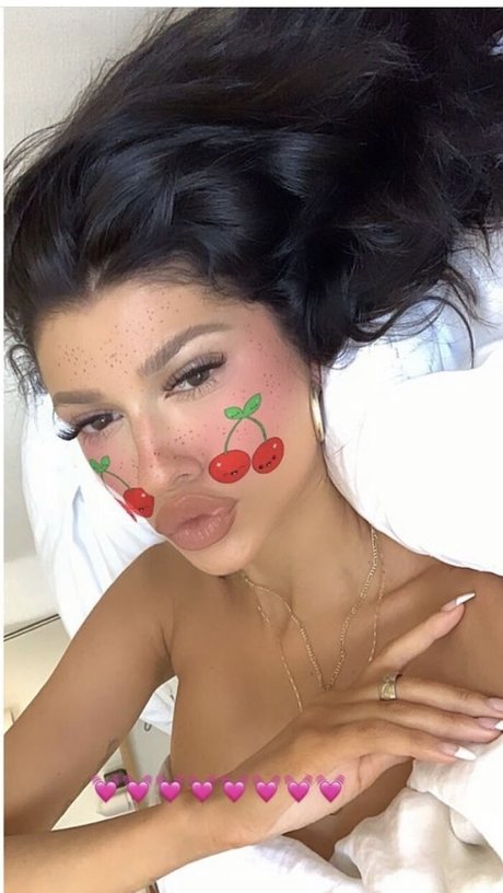 Nagie wyciekłe zdjęcie OnlyFans od Cherie Madeline