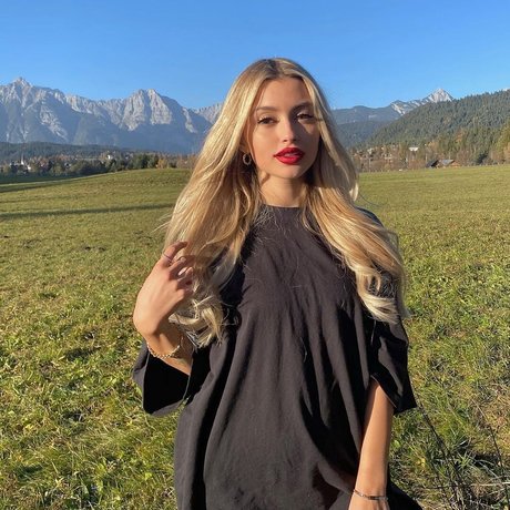 Nagie wyciekłe zdjęcie OnlyFans od Linabmn
